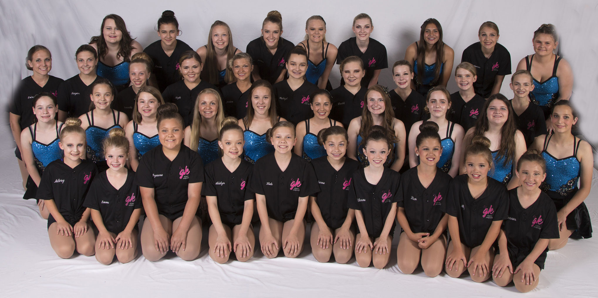 Dancers to stage recital